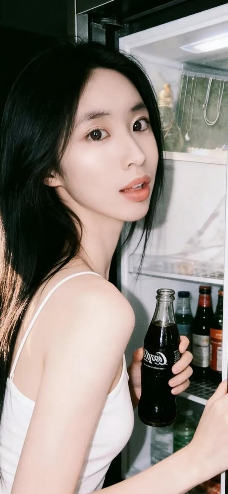 粉丝投稿：裴佳倪壁纸来啦ฅ●ω●ฅ壁纸裴嘉倪