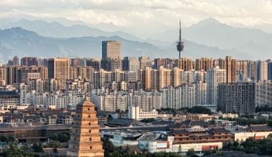 聊一所实实在在、能让孩子捧上“铁饭碗”的学校——陕西警察学院。
先问在座的陕西家