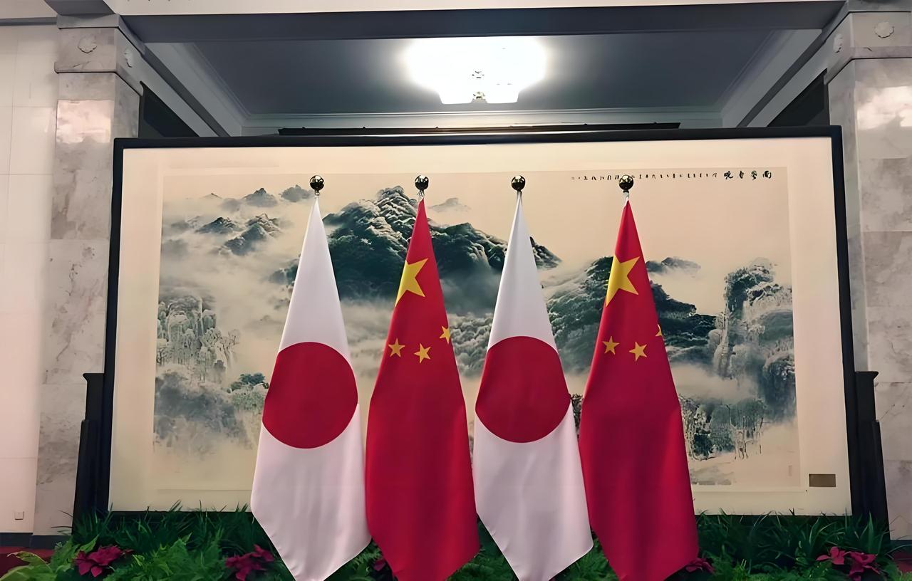 最近这阵子，中日之间的火药味明显浓了不少。日本在台海问题上三番五次插嘴，防卫白皮