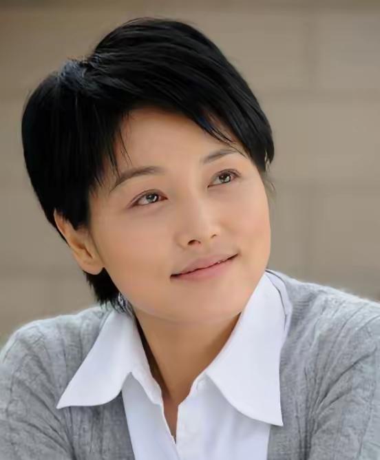 2005年，张延发现自己怀孕。她给老公张锦程打电话报喜，但张锦程却态度冷淡：“我