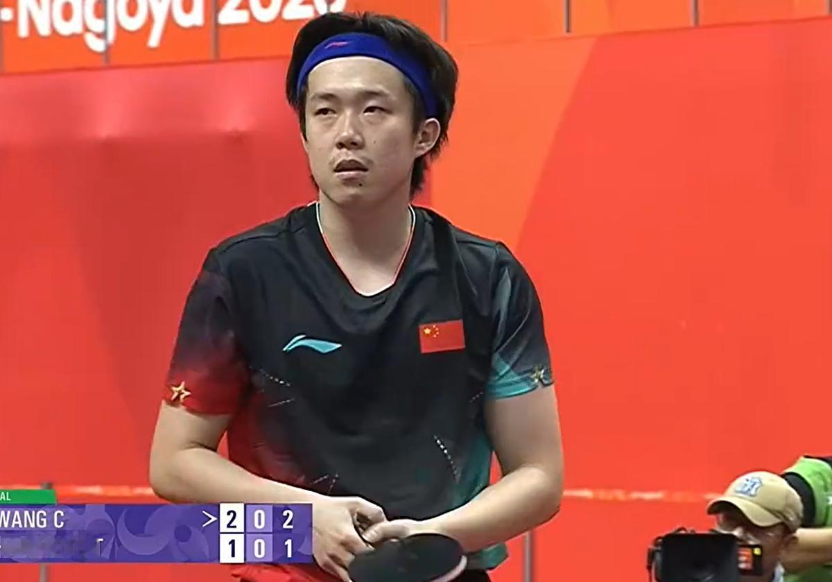 王楚钦0-3输给张本智和。

这不会是亚运会男乒单打的预演吧。

有点为男乒单打