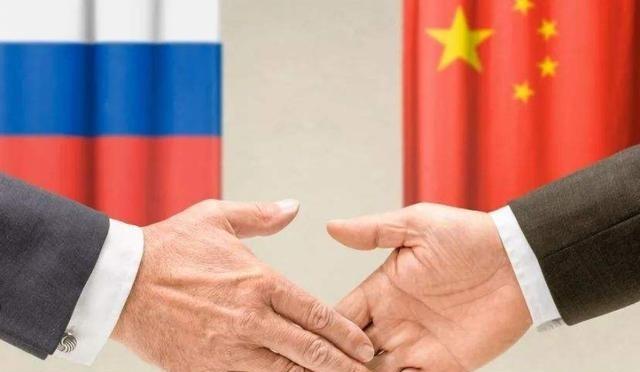 俄罗斯立场很强硬，坚持天然气管道必须穿过蒙古才能进入中国，然而中方并没有同意这个