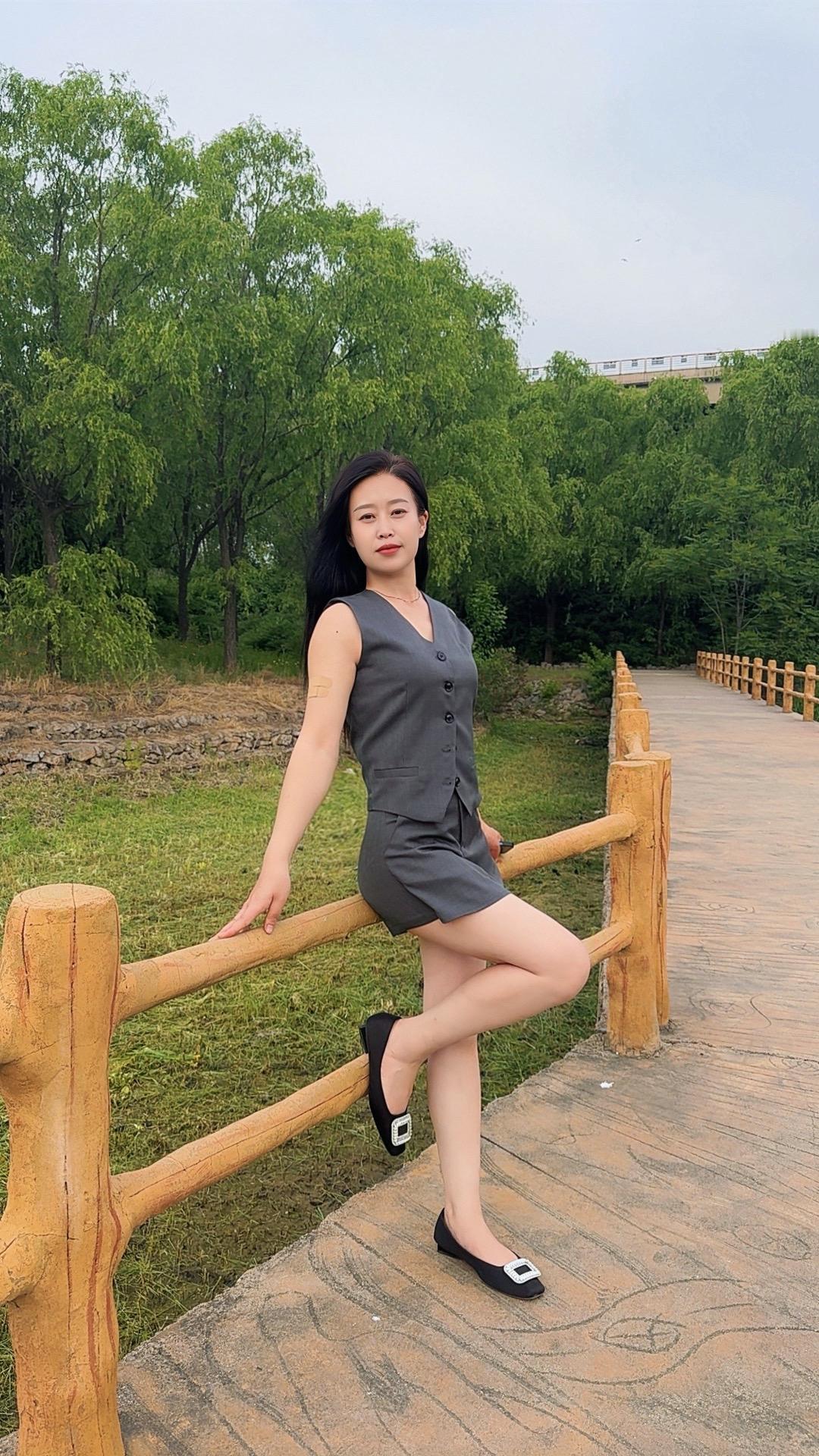 你是否也在深夜问过自己：如果我可以换个活法？