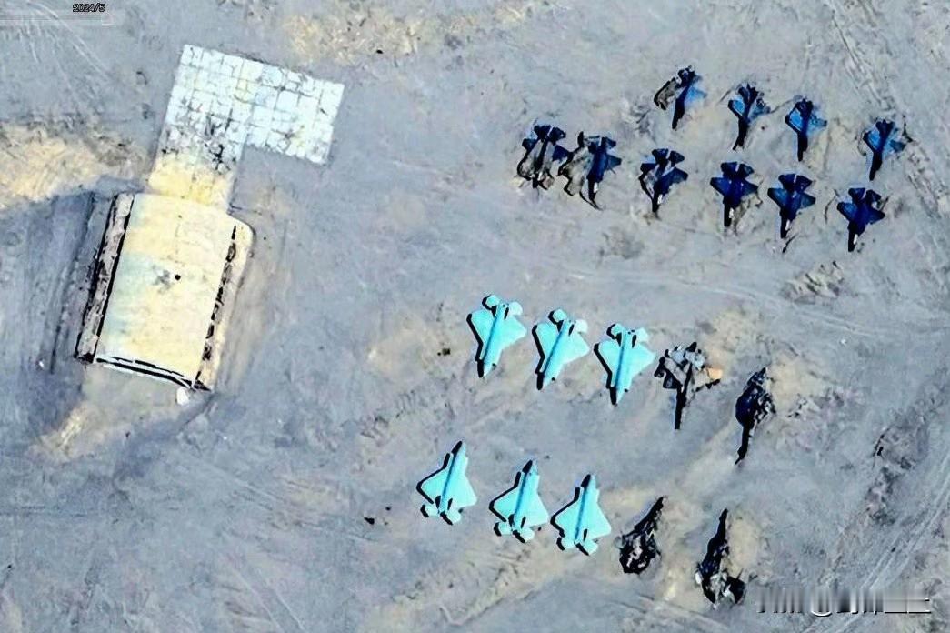 西北沙漠里的F22和F35靶标，看样子就是用来炸着玩的
这次伊朗战争，证明美军对