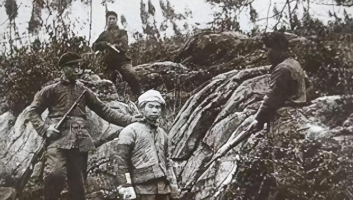 1950年7月，广东高要县小湘镇发生了一件让人毛骨悚然的事。村民们把刚被击毙的悍