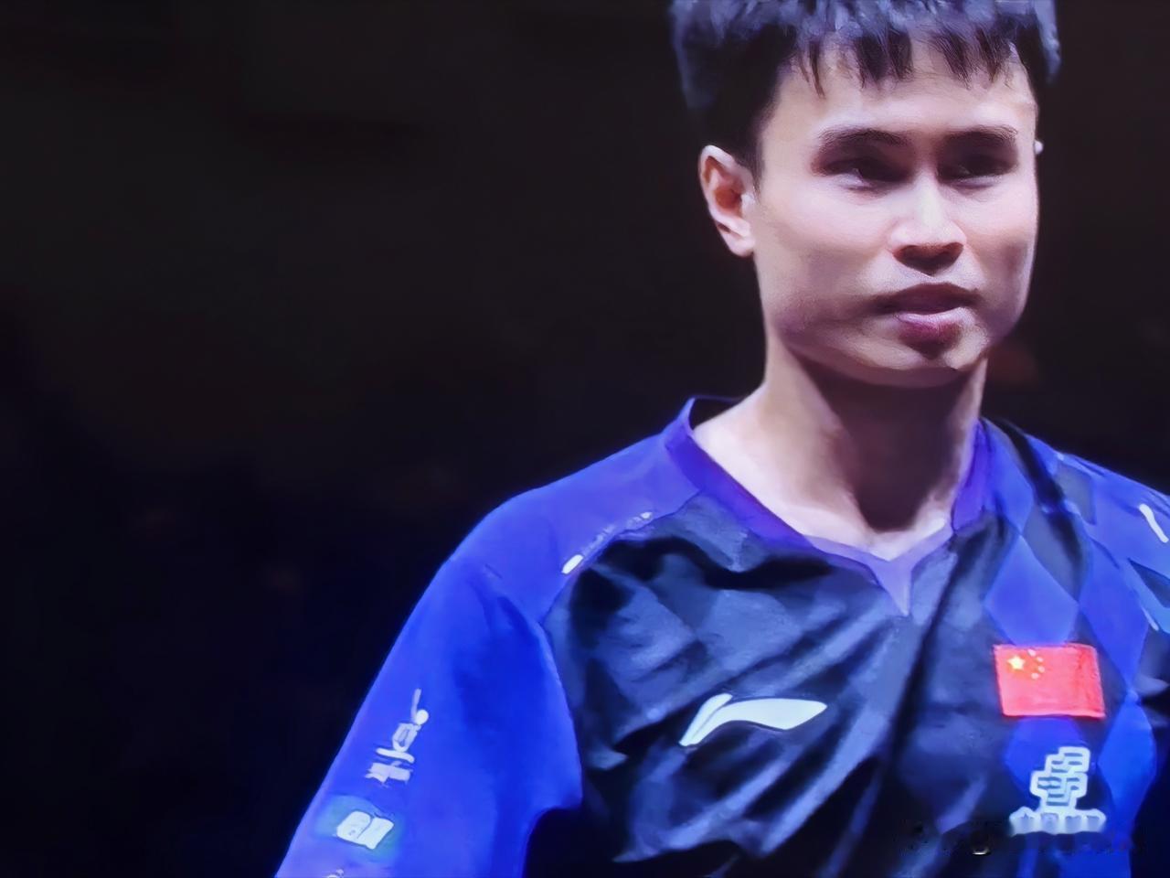 国乒男女今天赢了三场比赛，个个励志！
陈幸同就和削球手比心态，比耐力。结果把桥本