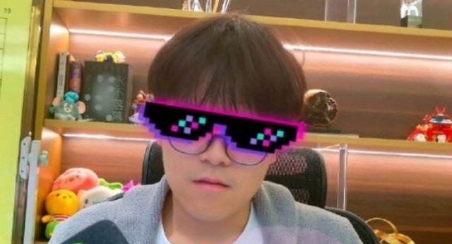 柯洁直播哽咽回忆比赛 1月26日晚，柯洁在社交平台直播称：我们在抗议的时候，对手