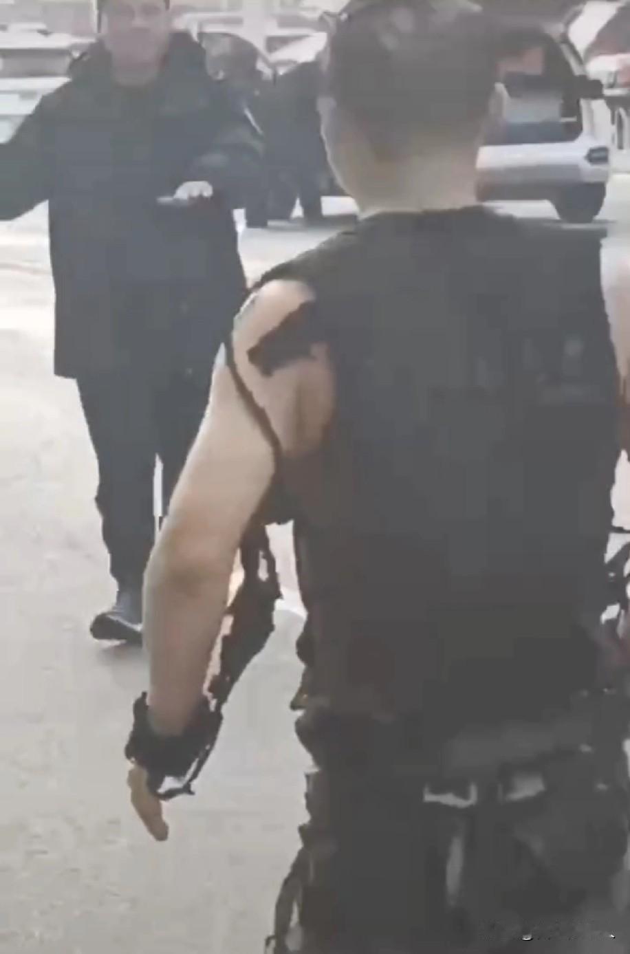 突发！又是爆炸！江苏淮安一烧烤店发生爆炸，厨师已经被送往医院，生死不明，整个二层
