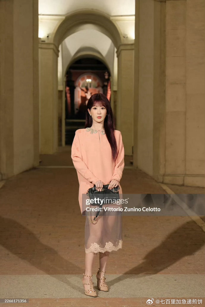 杨紫时装周G社生图 