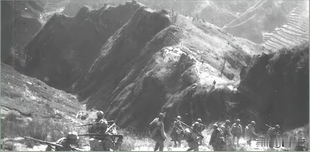 1938年，500日军屠村后沿山沟撤退，25岁团长率部狂奔25公里设伏，一夜全歼