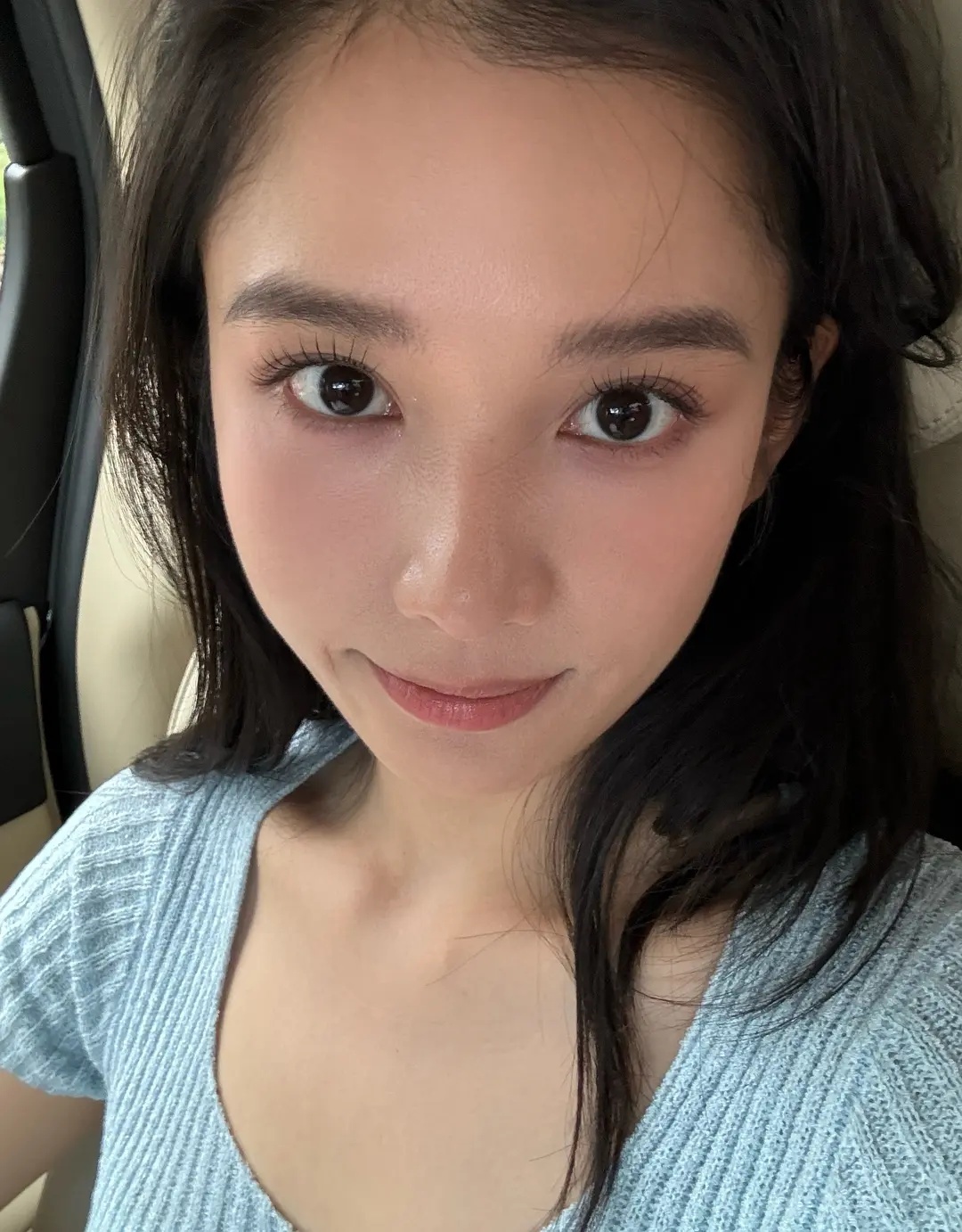 张婧仪好像变漂亮了 记忆中她是图二的样子 ​​​