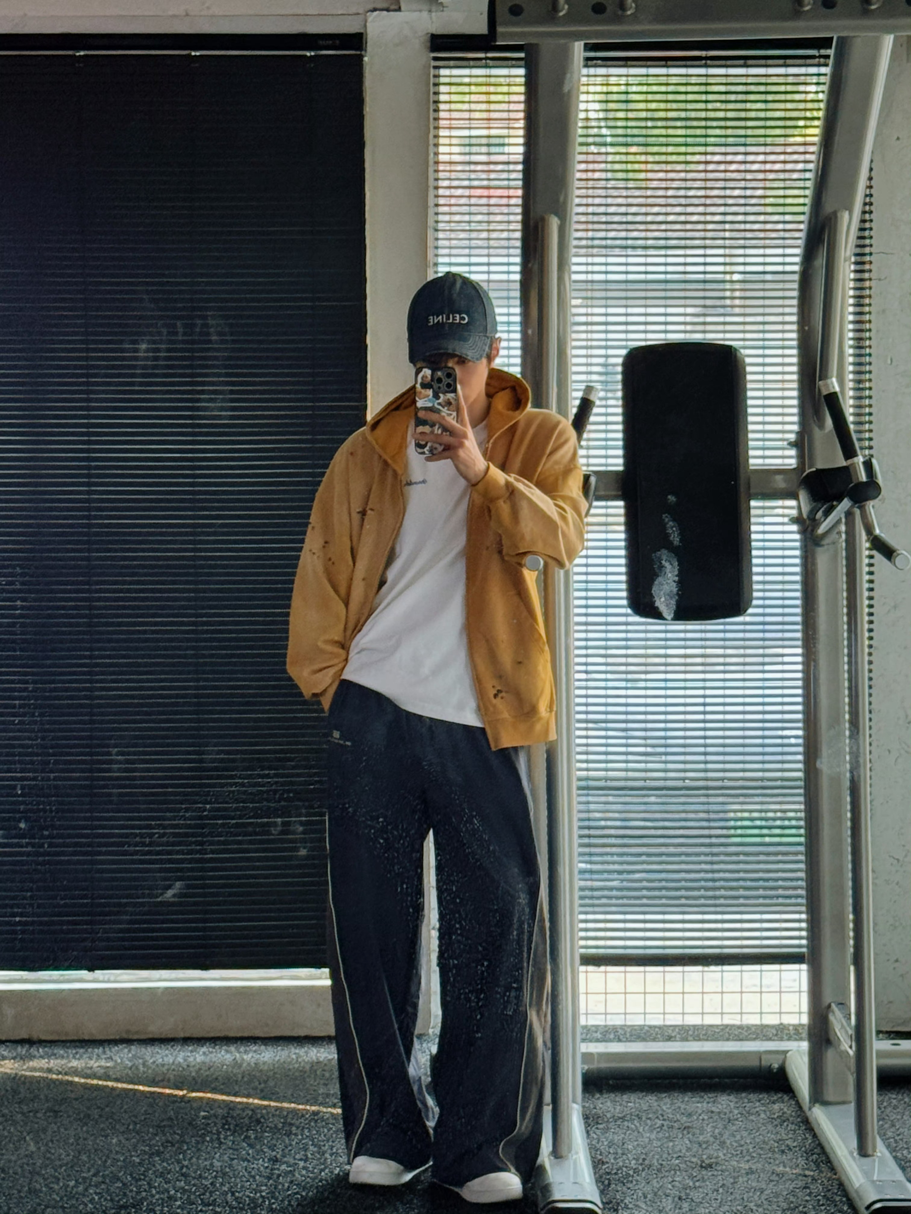 余承恩 yce余承恩天书黎明 yce余承恩顾天 追星是一场盛大的自我救赎，借着喜