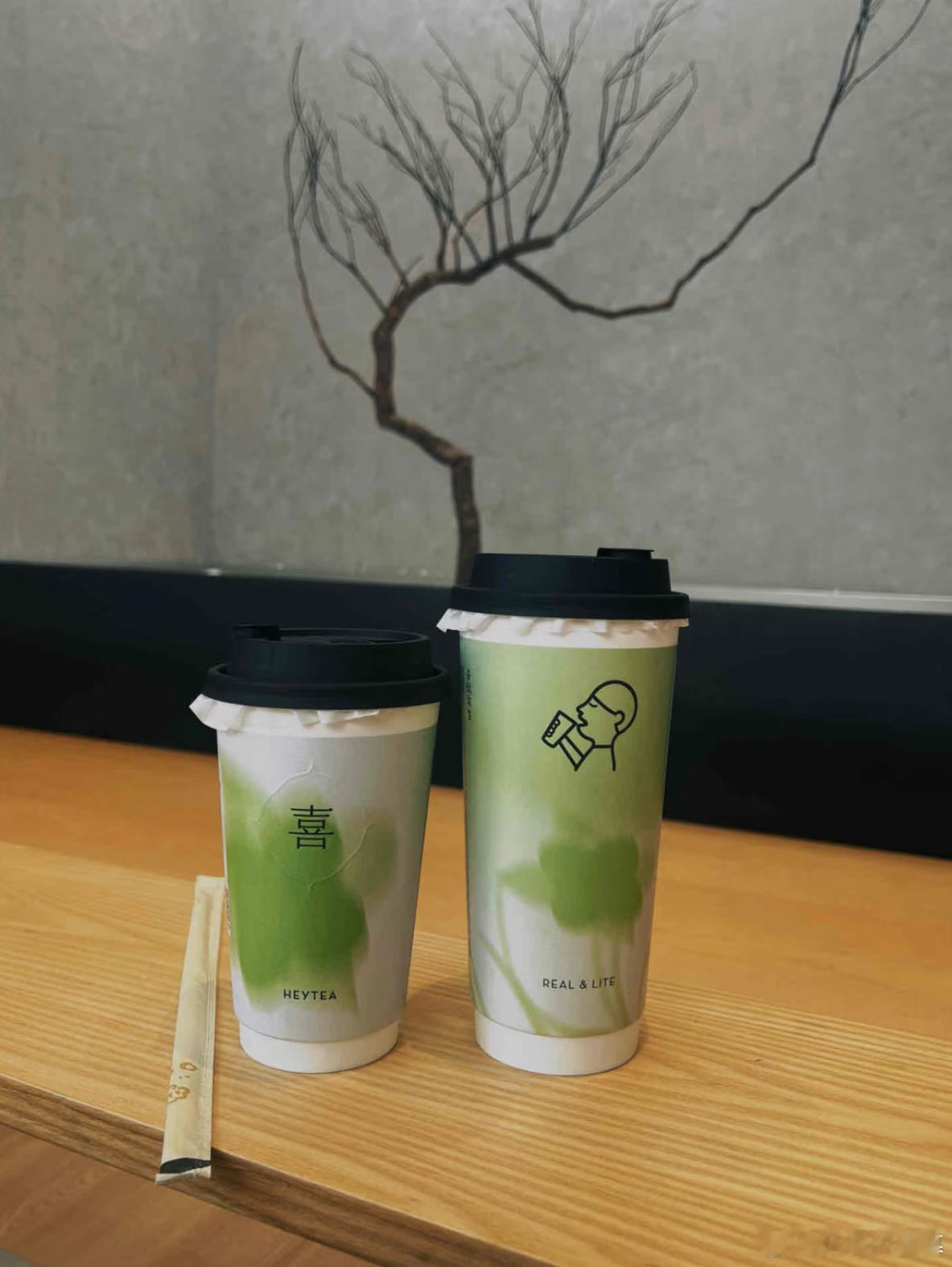 这一上午选股累的我，先来两杯奶茶续命 