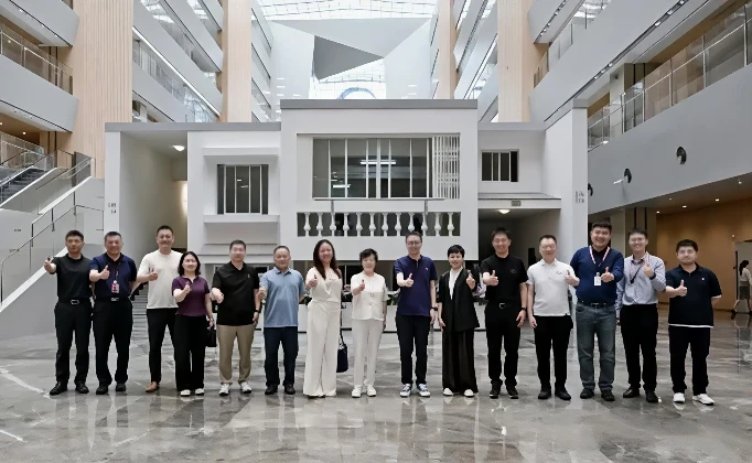 比亚迪李柯带高管到访杭州阿里，洽谈云合作