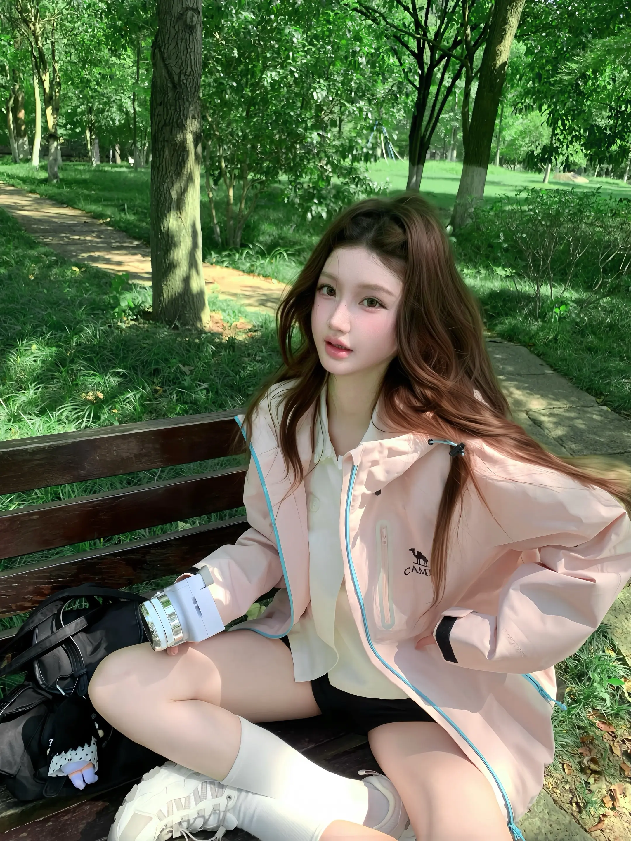 我知道过度坦诚就会失去吸引力 可我无心与别人周旋 我只想做自己