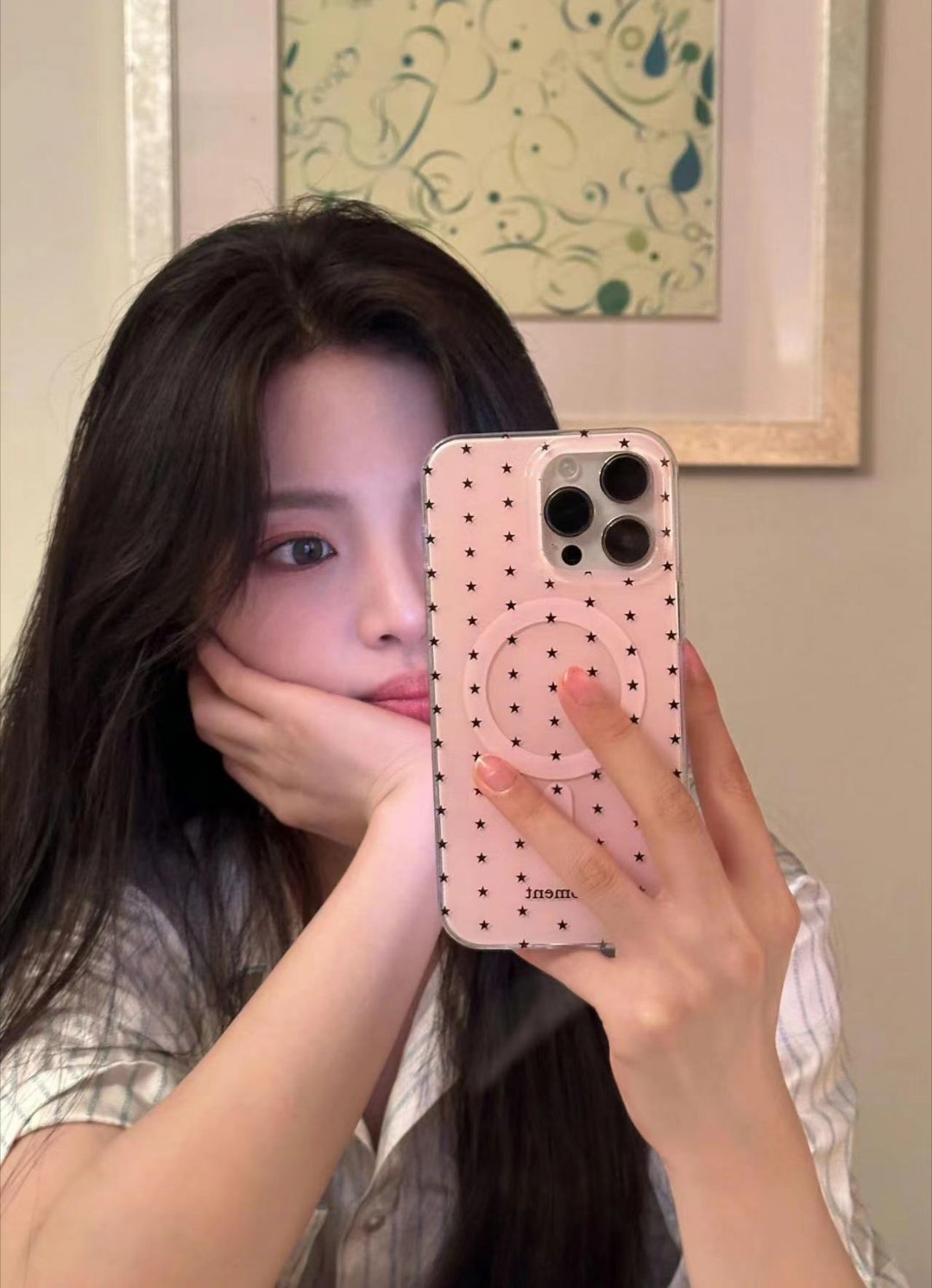 #杨超越素颜钓鱼##杨超越睡衣对镜拍#杨超越睡衣对镜拍，哇塞哇塞 ​​​