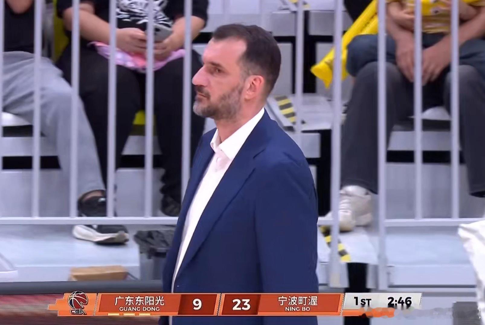 3分惊险过关，广东男篮助理教练拉科维奇赛后受访，既肯定胜利价值，也直面球队短板。