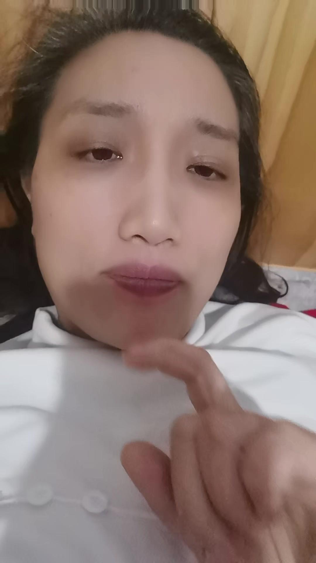 比如在家有人做饭，不管味道如何，都该夸夸人家的付出，哪怕违心也要说好吃，这是最基