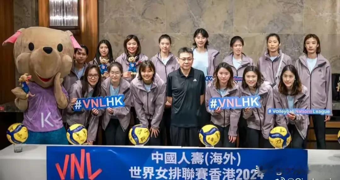 丁霞或许是因病已经退出世联赛香港站大名单
       今天参加2024年世界女