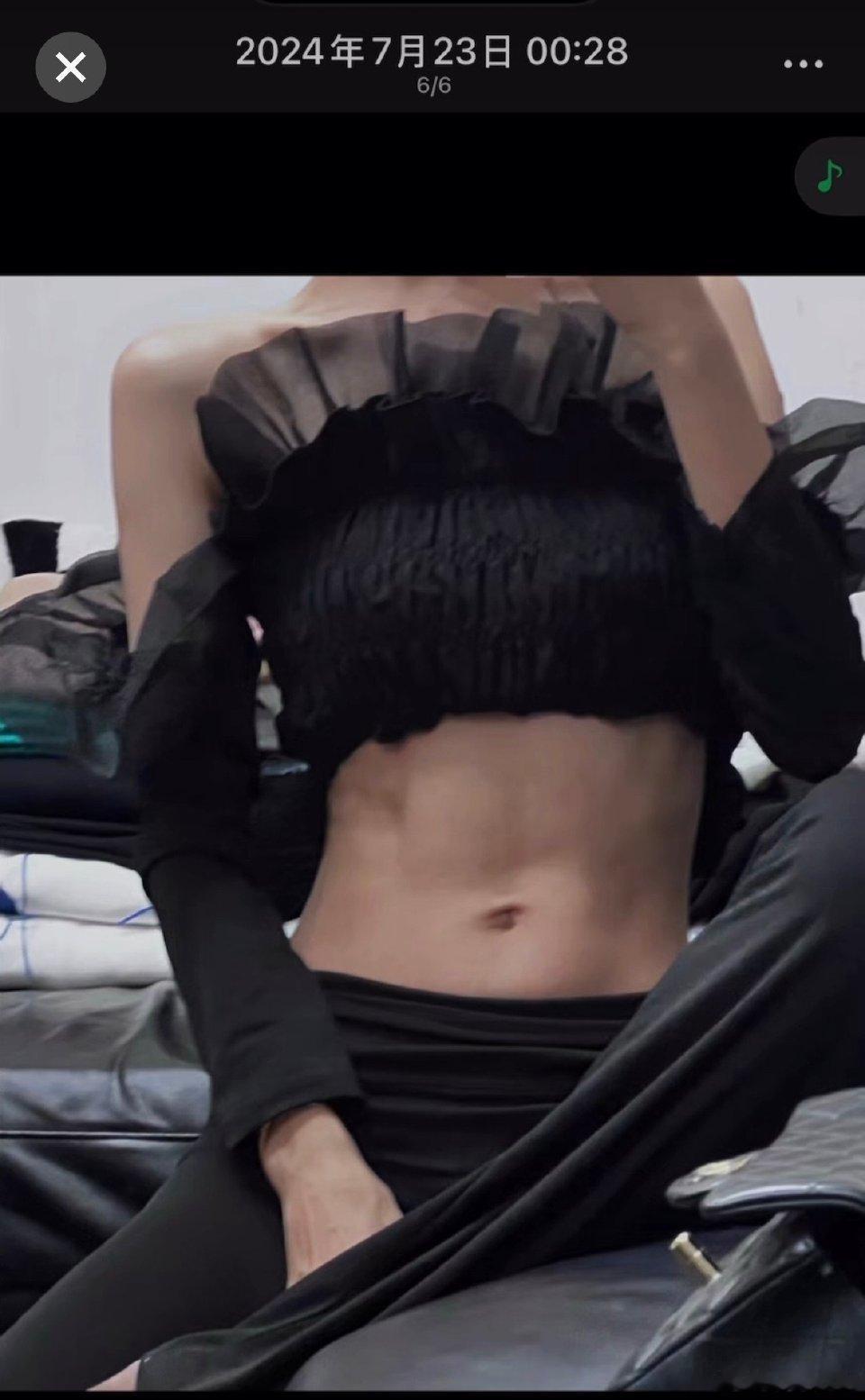 被骂我也还得说，是不是出轨，是不是孕期出轨等后期嫂子们和华策掰头，这个我也没替谁