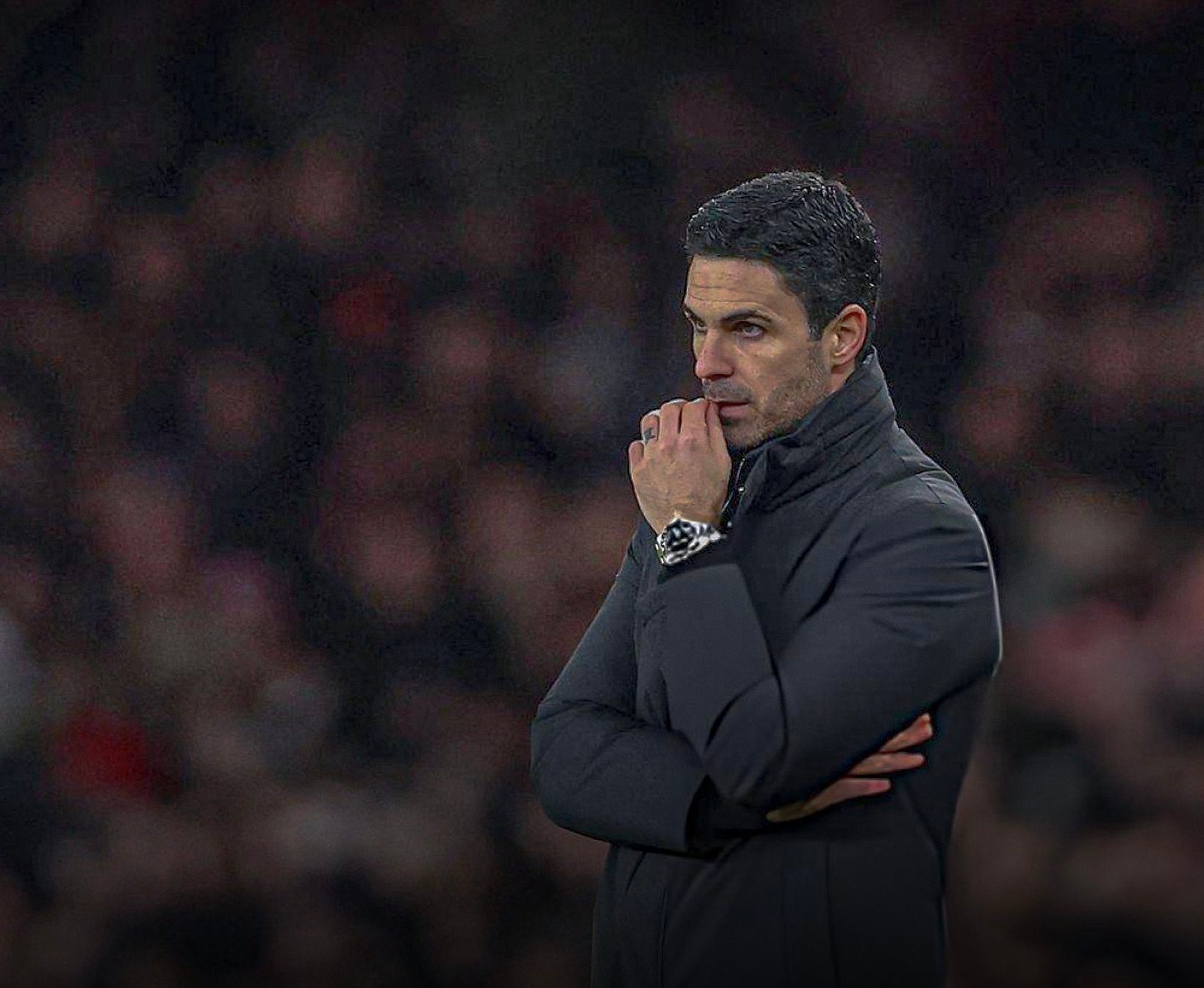 在本赛季各项赛事前49场比赛中仅遭遇三次失利后，阿森纳最近四场输了三场 