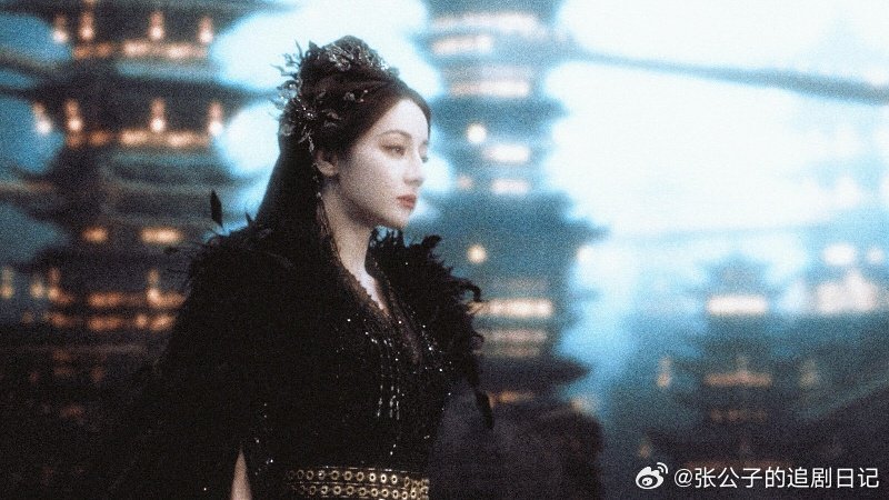 迪丽热巴好会演疯批迪丽热巴找准了自己赛道热巴演疯批也太贴脸了吧！乔燕那个又美又狠