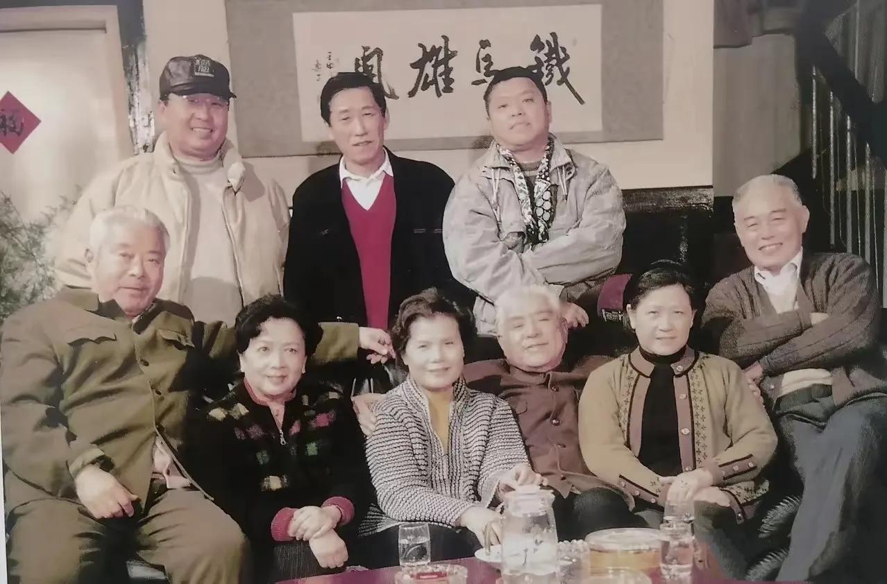 演员拍的电影不在多，有经典就好
图中几位演员都有优秀作品
王润身有《林海雪原》《