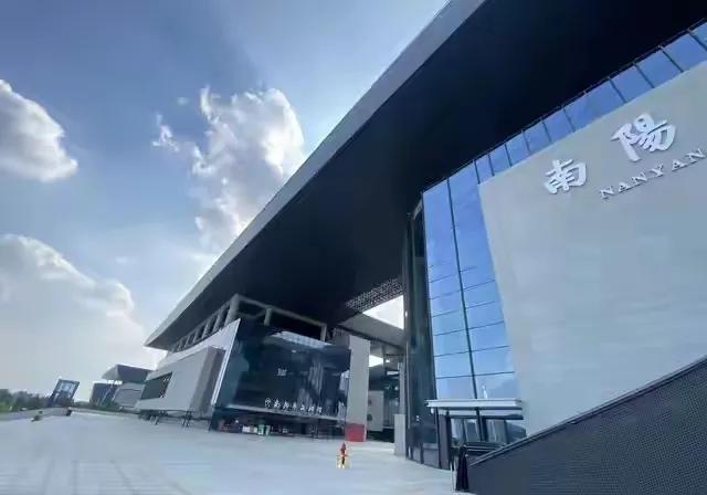 出乎意料的南阳四大巨无霸企业…
1.全球最大养猪企业牧原集团市值约1800亿（淅