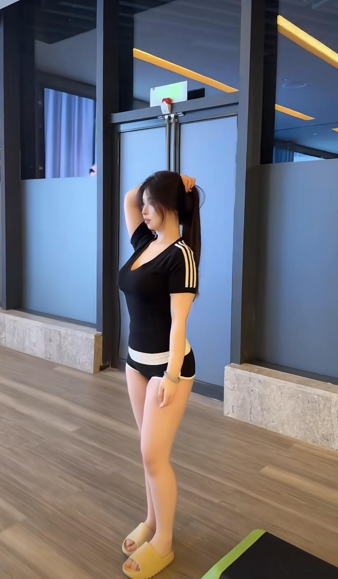 元气满满的一天从运动开始！💪🏋️‍♀️