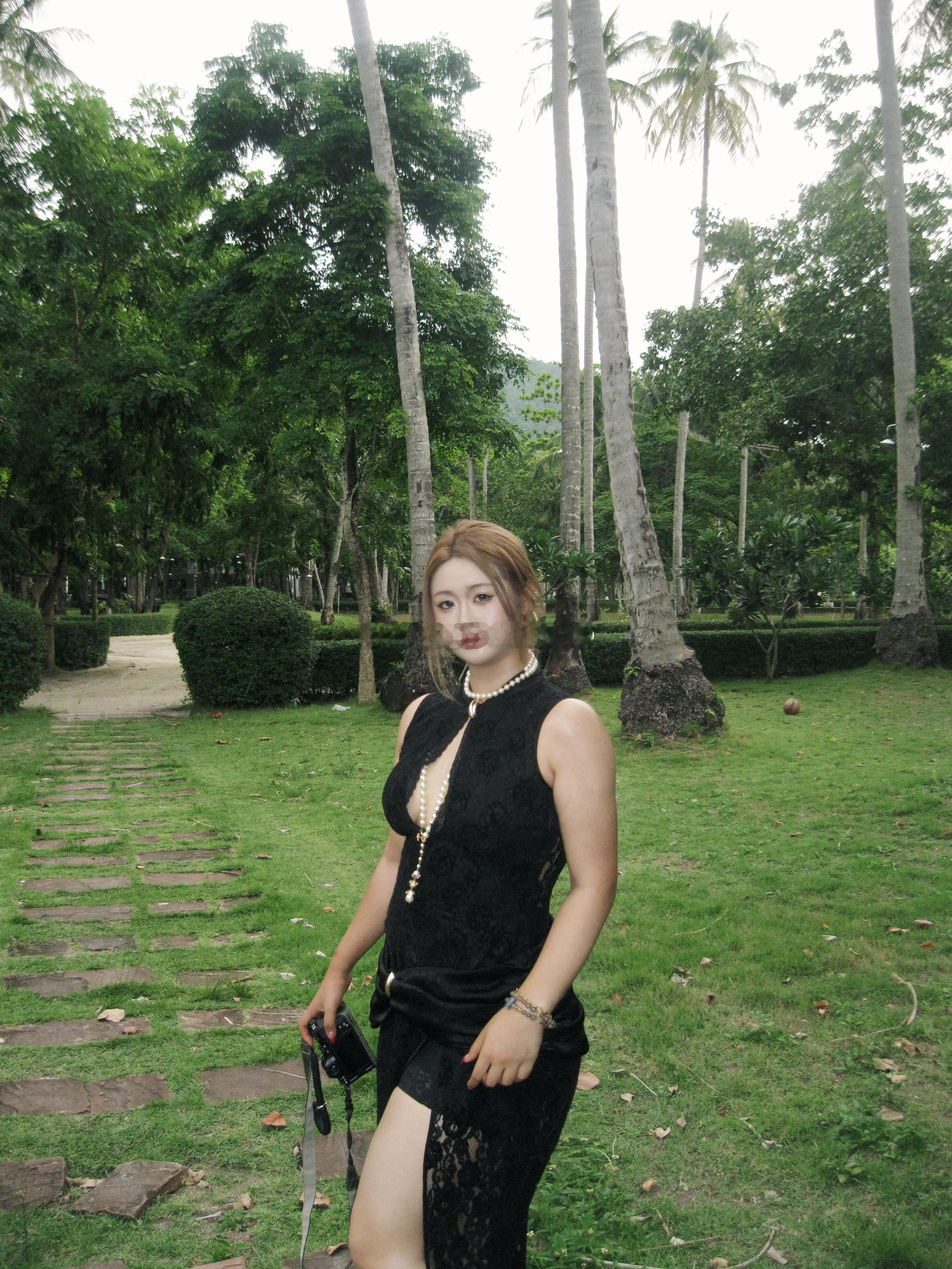 还有一张！这个水印会把我挡住啊但是实在是怕被盗图