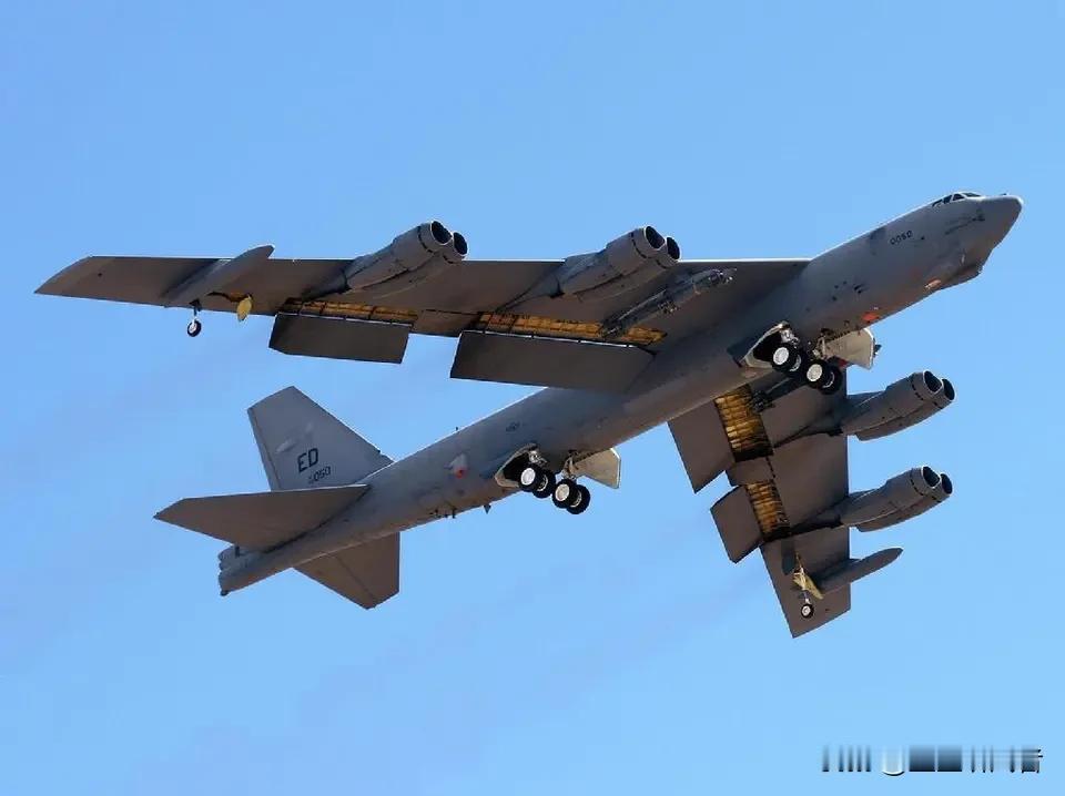 美国核弹7分钟打到莫斯科？俄防长曝出猛料，美军演练对俄先发制人核打击！

刚看到