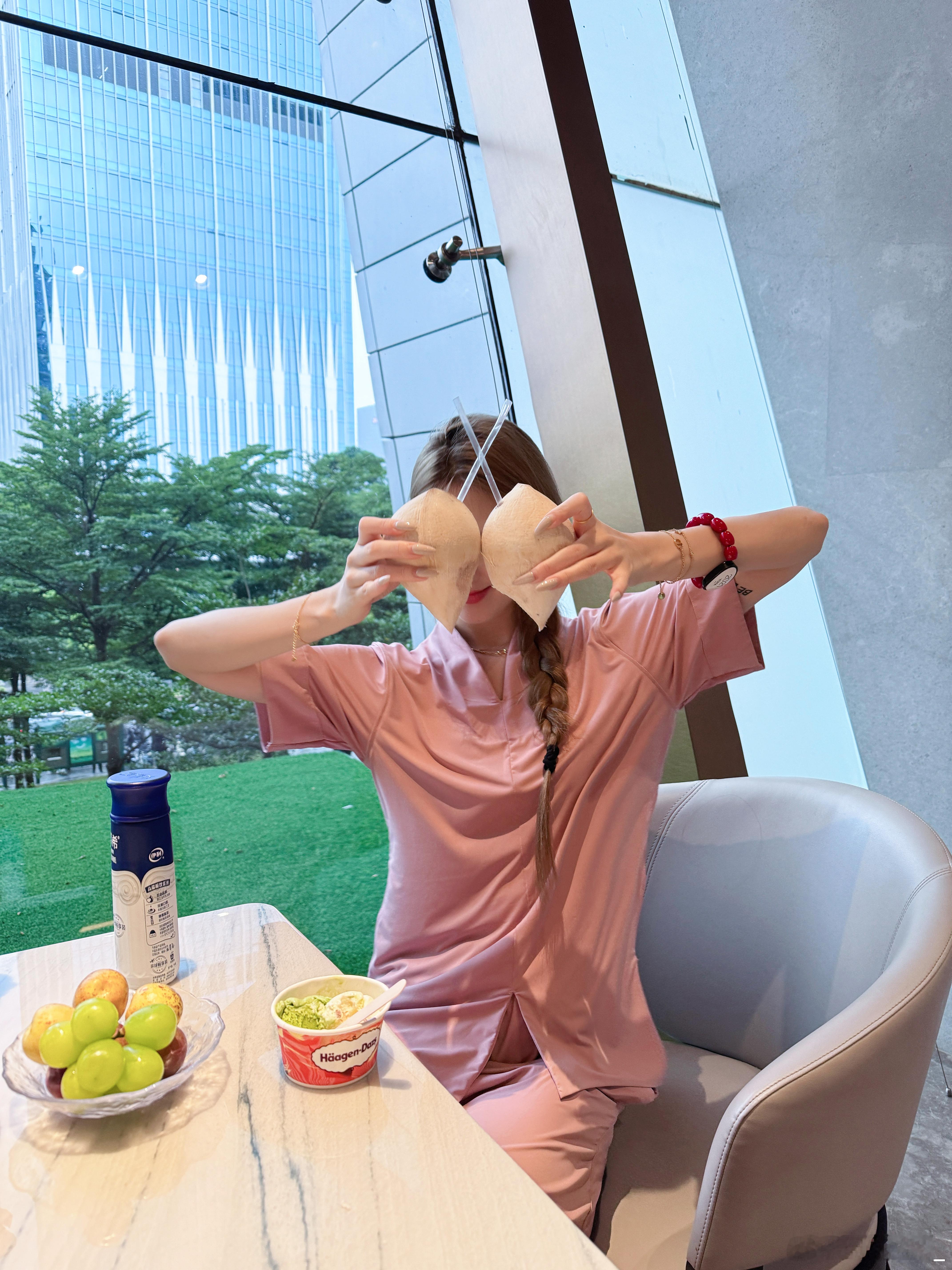 就这么水灵灵的享受上了🥥#记录生活# ​​​