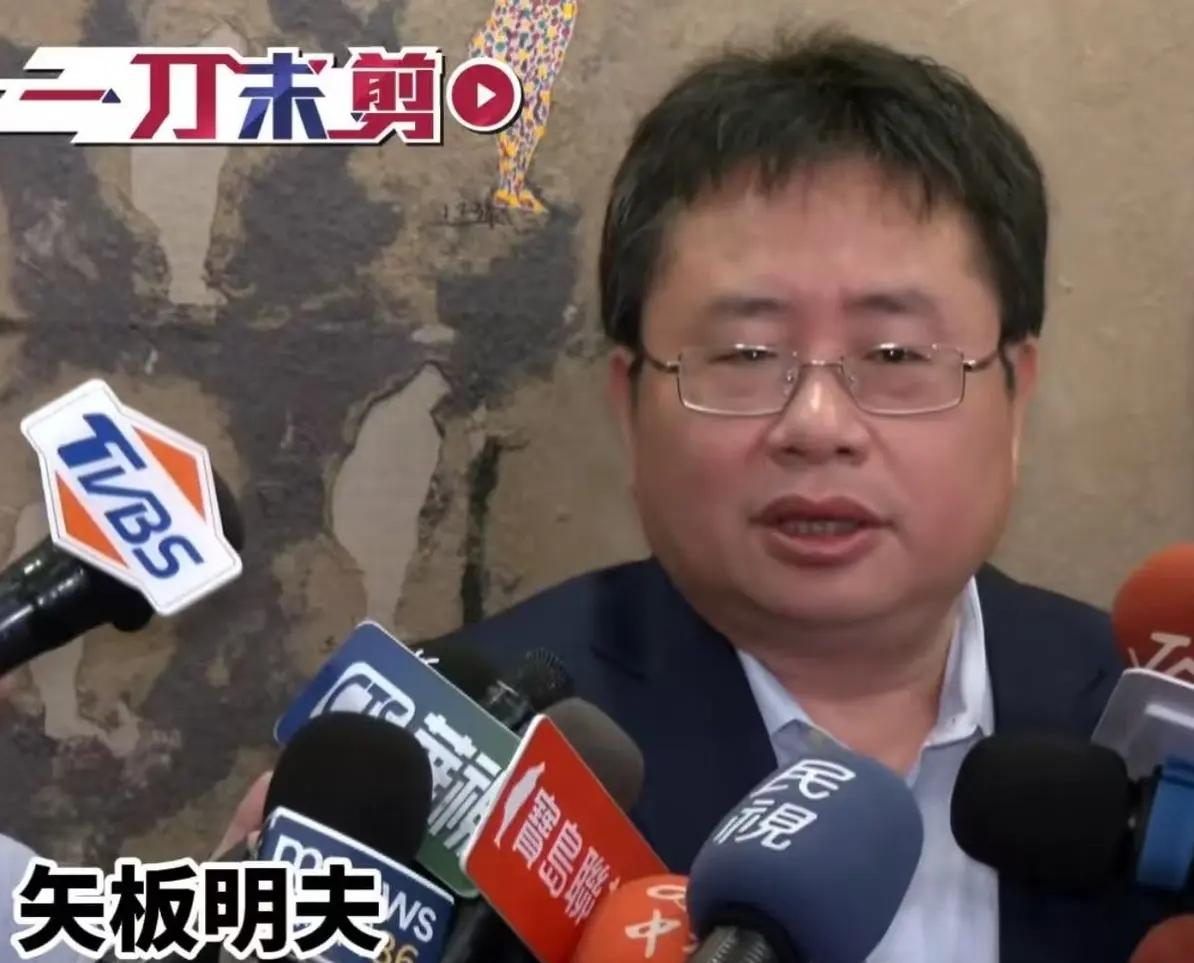 日本人士矢板明夫将“挨打一事”包装成“有人想让我闭嘴”

矢板明夫昨天（8日）又