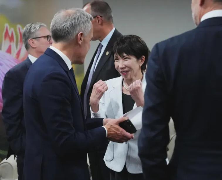 英国首相斯塔莫日辞职谁最难受？好难猜啊。

事情的起因是这样的：英国首相斯塔莫日