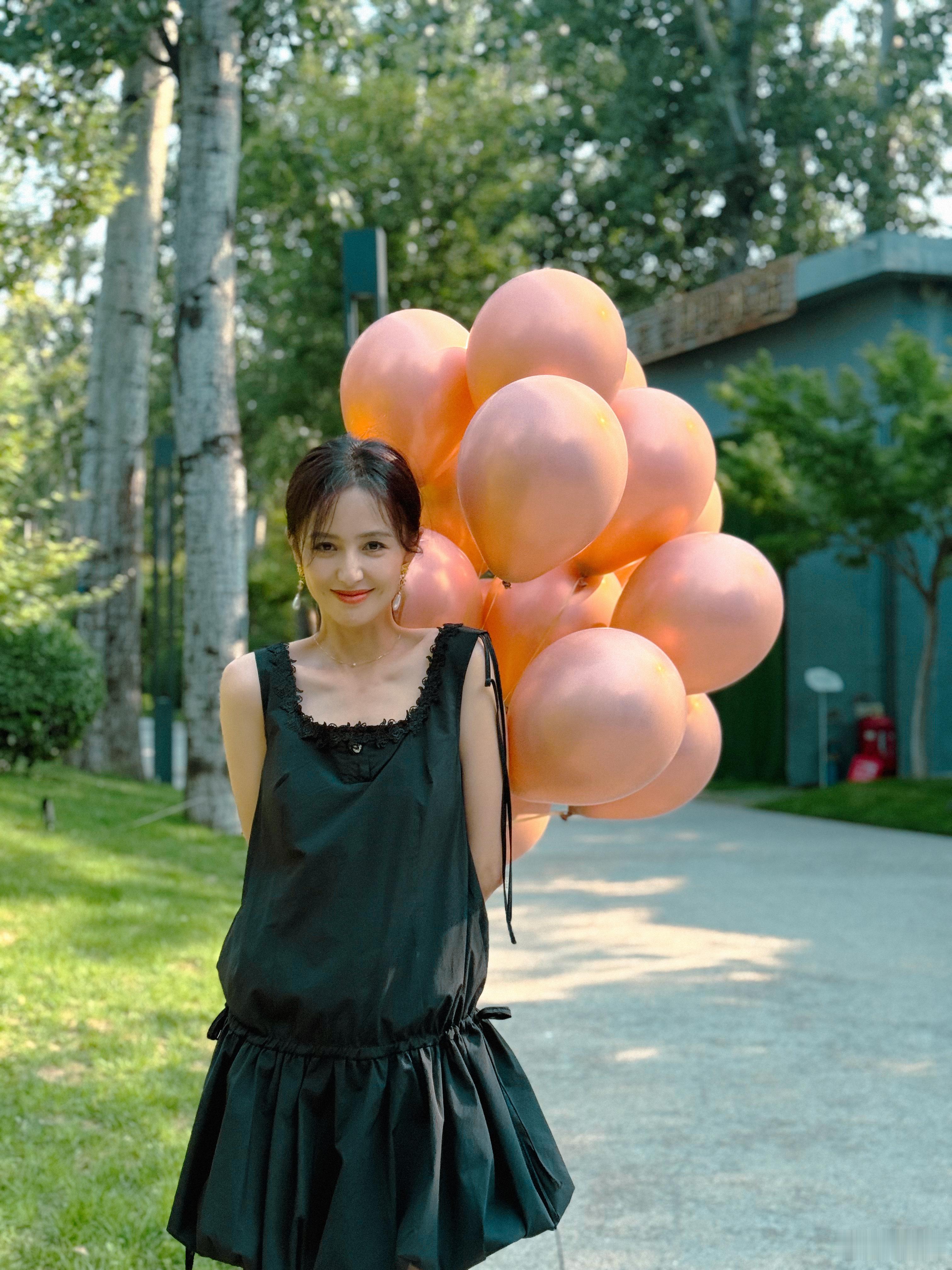 佟丽娅 🎈 黑丝美丫丫 ​​​