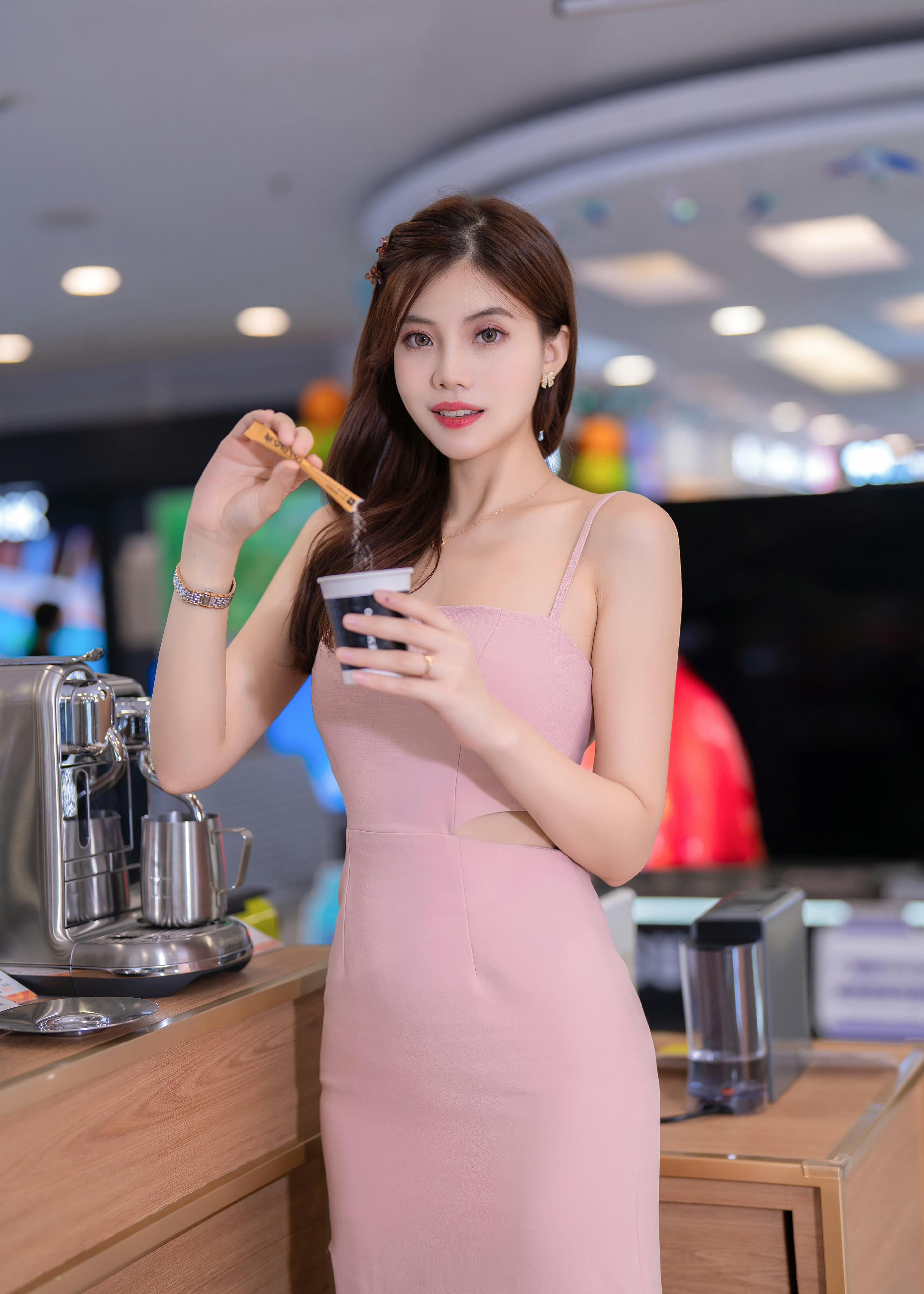 下午喝一杯咖啡 ​​​