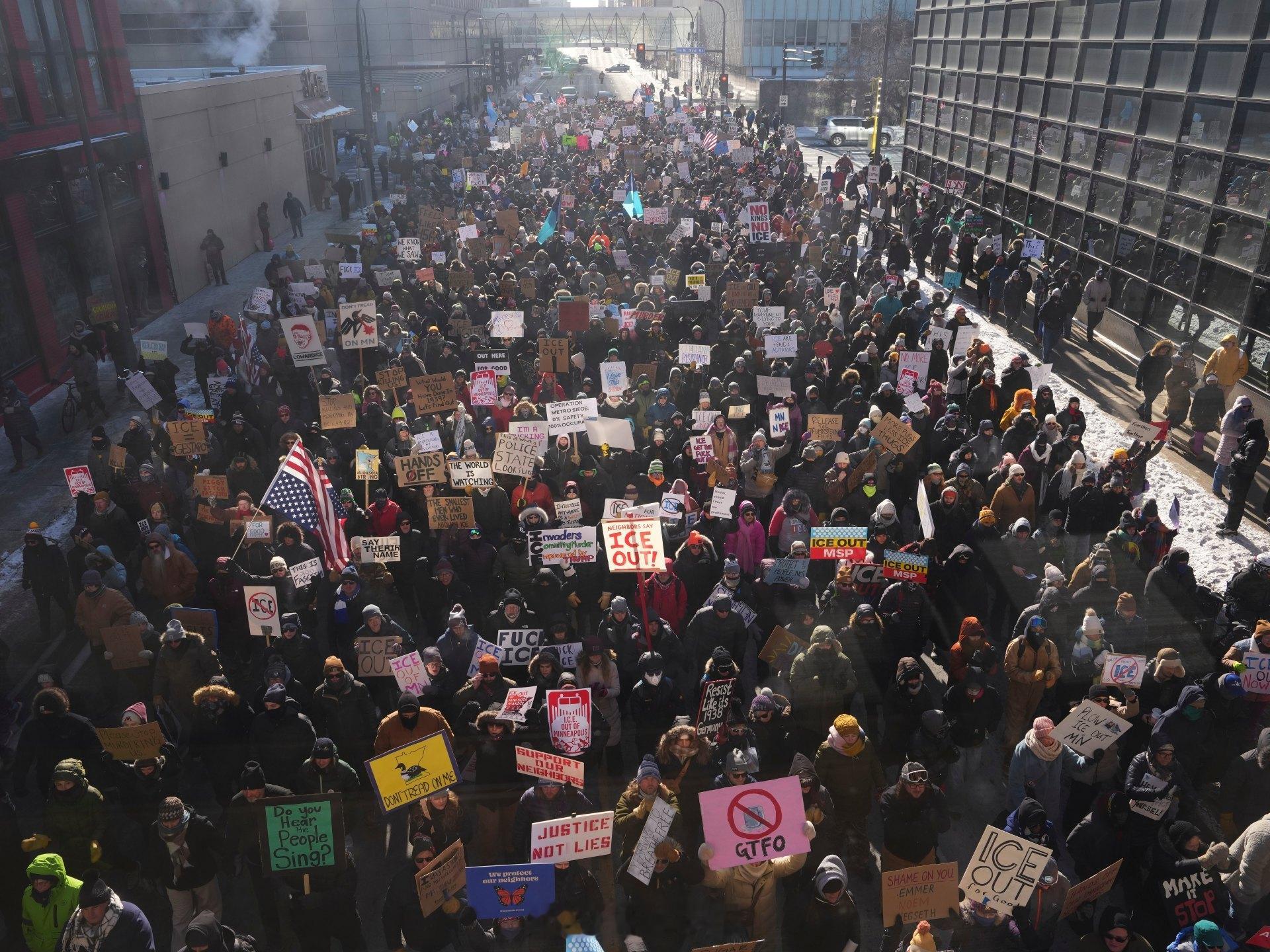 明尼苏达州致命枪击事件引发抗议背景与触发点 1月24日，在明尼苏达州明尼阿波利斯