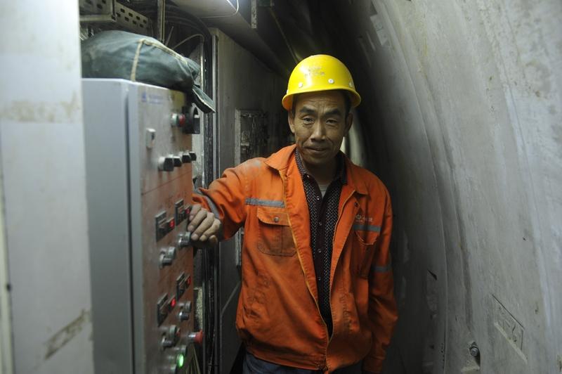 现在干土木工程的人，可谓是几家欢喜几家愁。曾经，这可是个香饽饽行业，城市化进程中