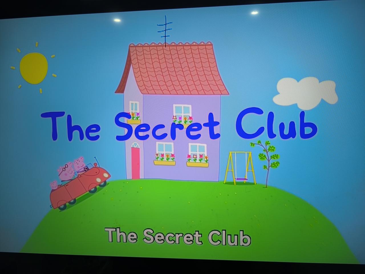 又到周末，又到主攻英语启蒙的时间。《小猪佩奇》我们已经记不得看过几遍了。尝试着换