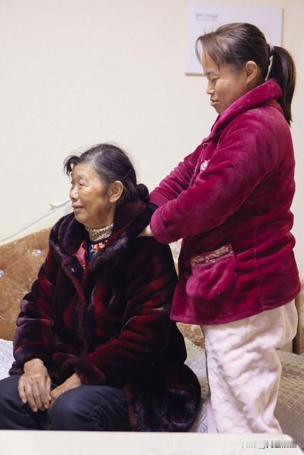 在咱生活里，有个好儿媳那可真是全家的福气。我邻居家儿媳就特别棒，平时对公婆关怀备