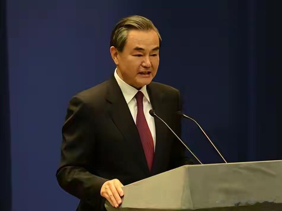 安全依附美国，经济靠拢中国！北欧四国正式摊牌，北极格局迎来重大反转
 
7月2日