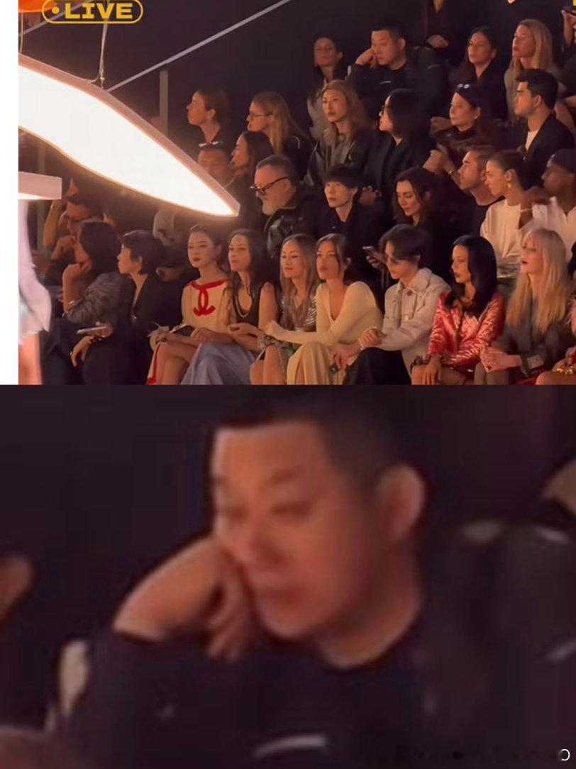 王一博[超话]王一博的保镖内场入座王一博王一博你到底怎么了开心成这样王一博的保镖