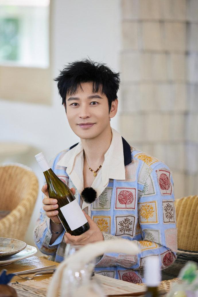 王俊凯丁程鑫听黄晓明说绕口令的反应你好星期六完美诠释什么叫表面波澜不惊，内心笑到