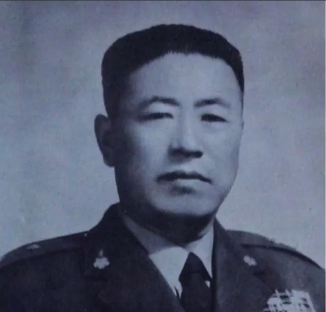 1946年，国民党同意放了叶挺，但要求我党释放被俘的马法五，为表诚意，刘伯承亲自