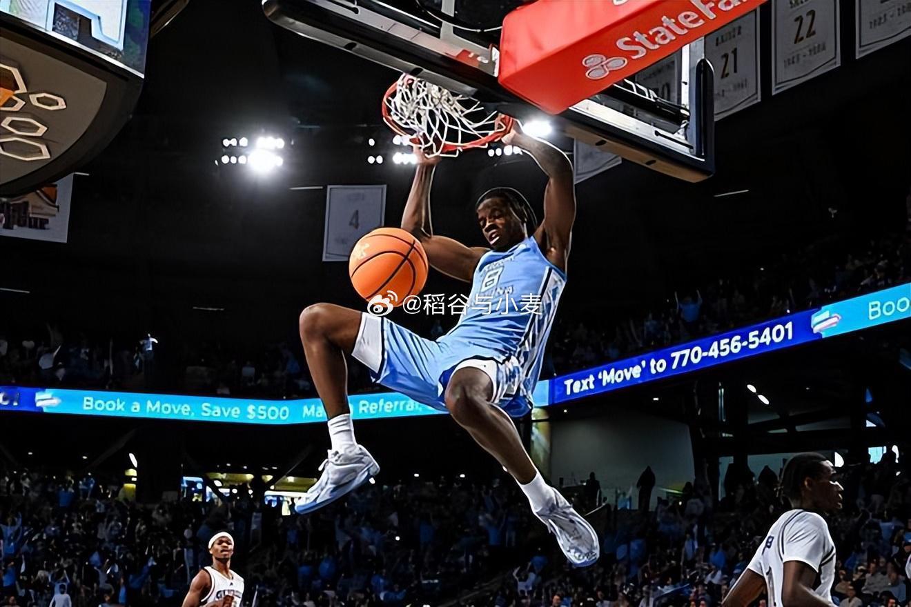 在谈到今年NBA选秀大会中的大热新秀卡莱布-威尔逊（Caleb Wilson）在
