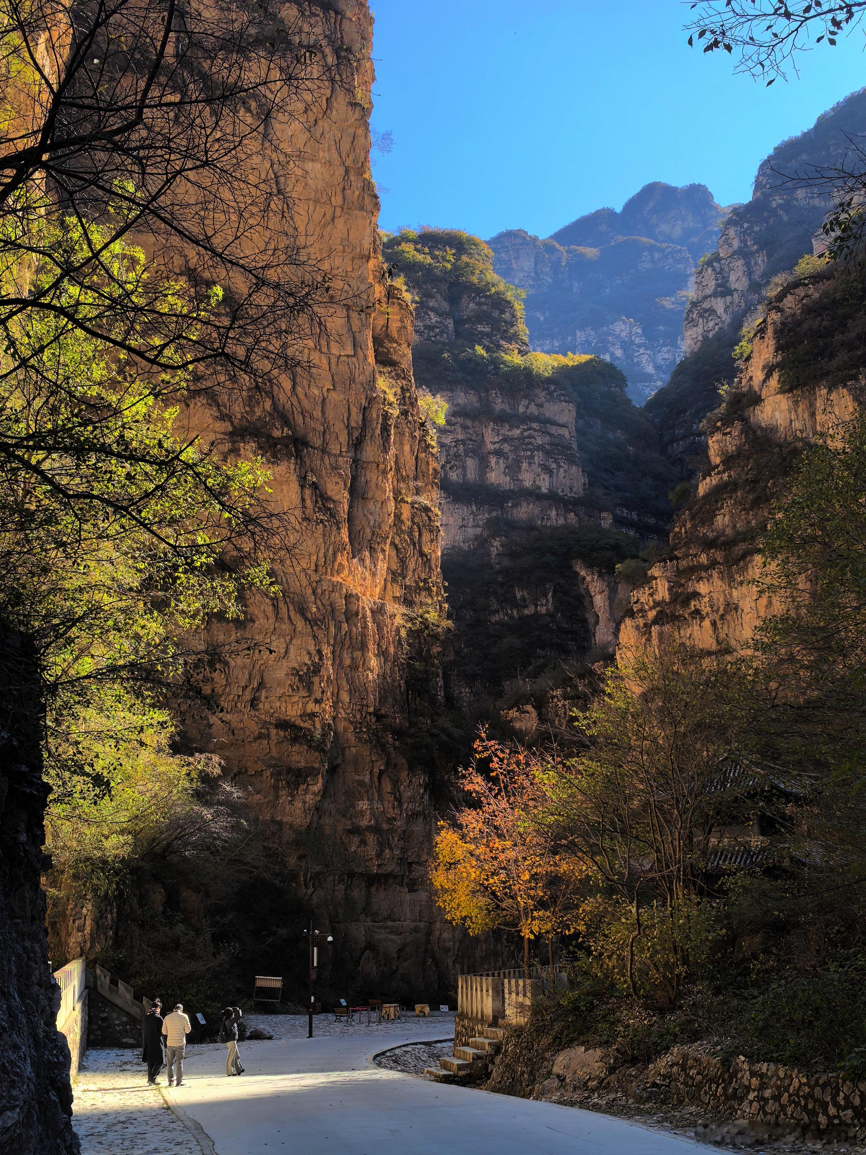 北京门头沟，南石洋大峽谷的秋天…摄影​​​