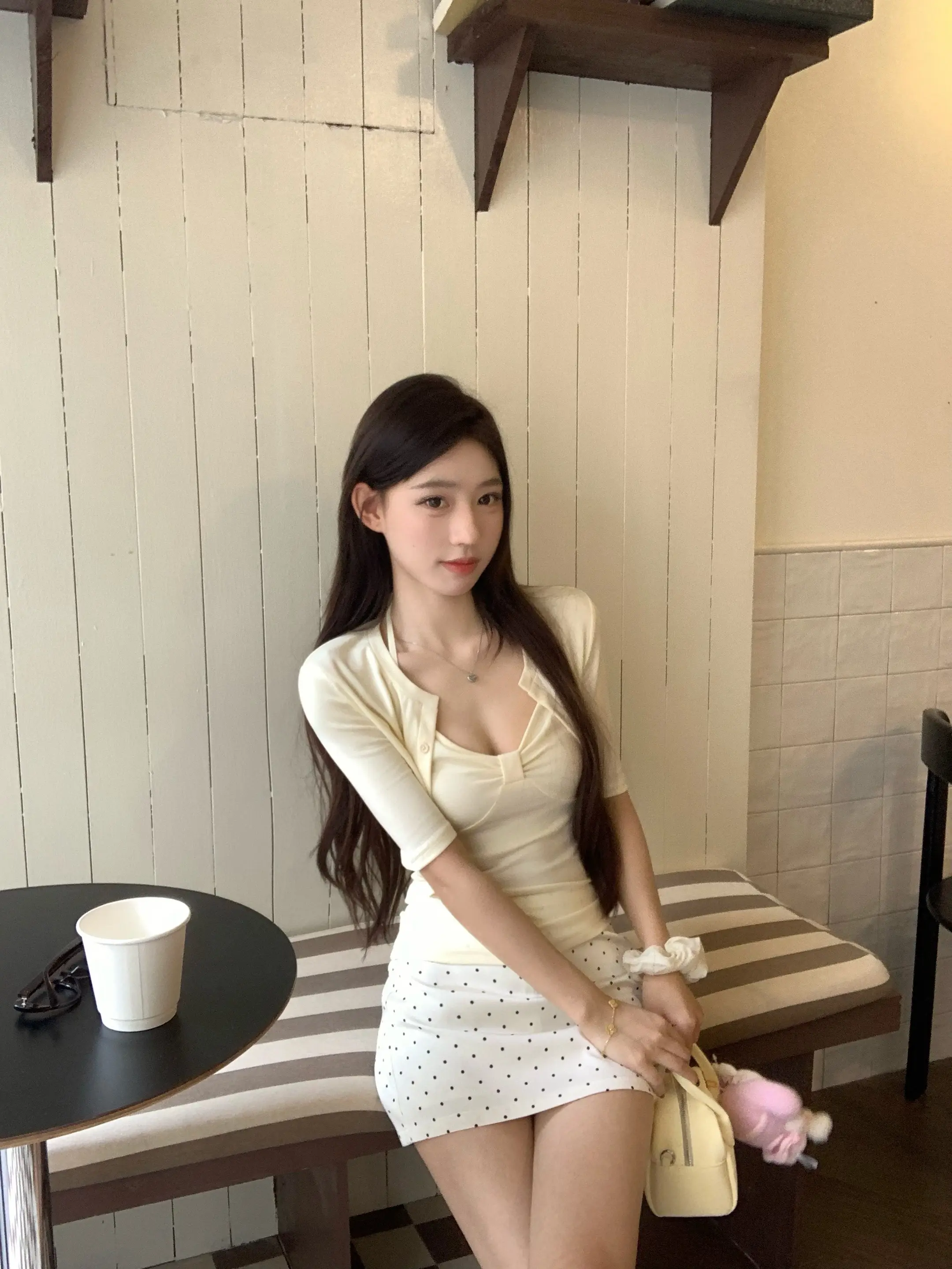 奶黄色随便一穿都这么韩🫧。