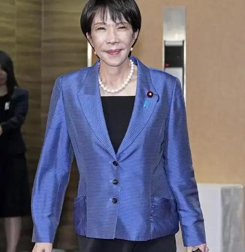 太耐人寻味了！5月19日，全网热议一则东北亚外交重磅动态：高市早苗专程奔赴韩国安