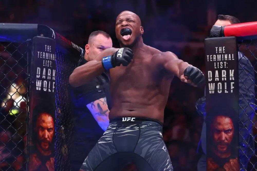 “毒液”迈克尔-佩奇(Michael Page)说，他将继续留在185磅：“次中