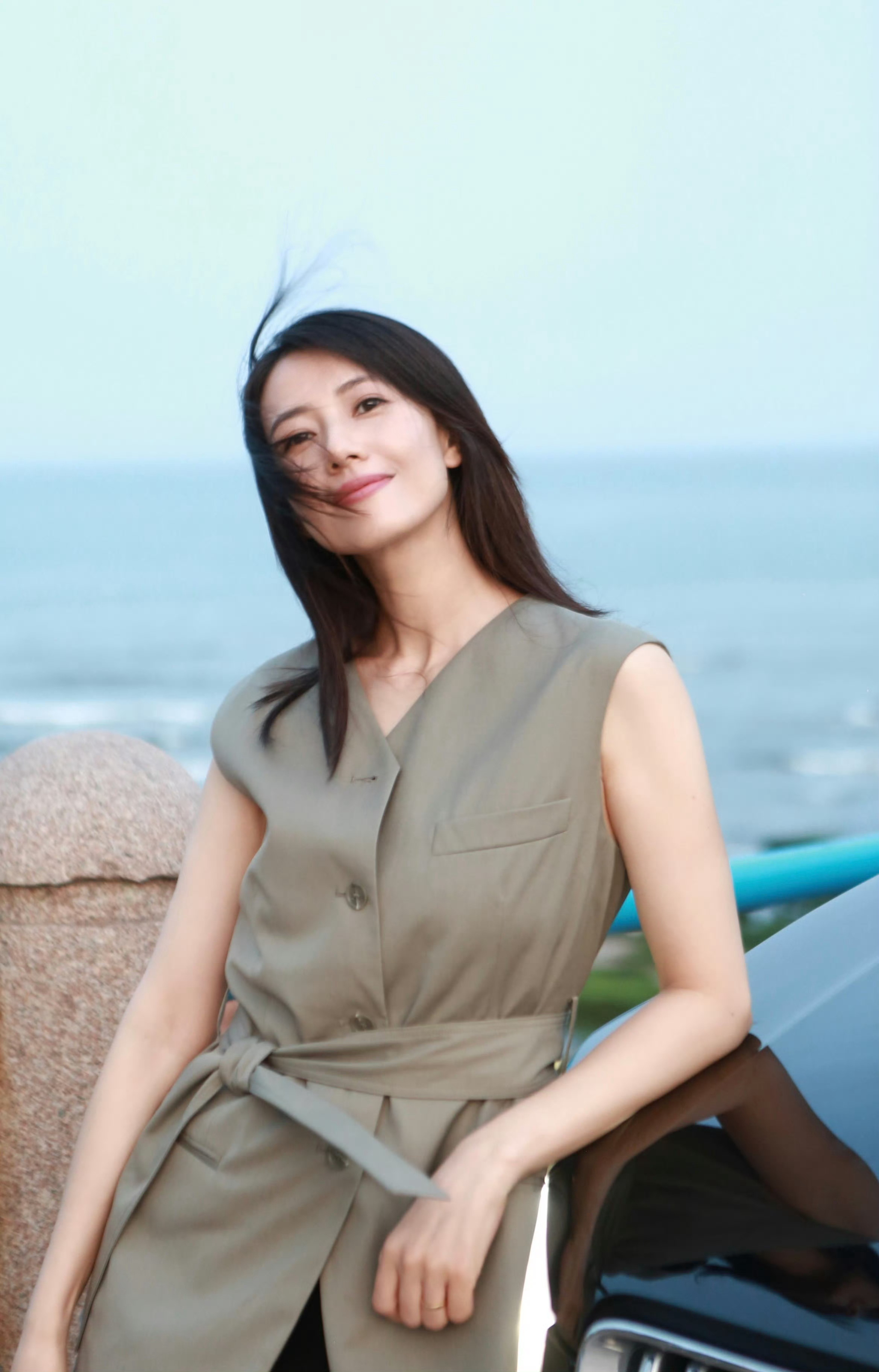 姐姐这组状态，突然就懂了那句话：“这年头谁有钱都不如自己有钱”姐姐一直给人的感觉